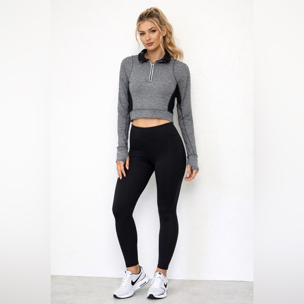 Reva Athletic Gray Pullover Top Women’s Size Small 1/4 Zip Cropped